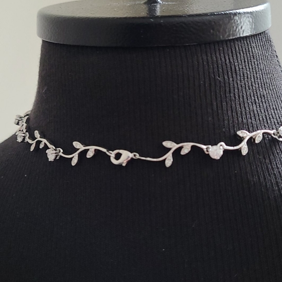 Olive branch necklace - Picture 7 of 10